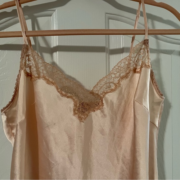 Victoria’s Secret Silky Lingerie Slip - Picture 3 of 13